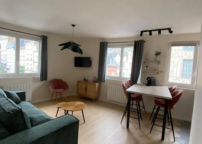 Juvanedi Apartment